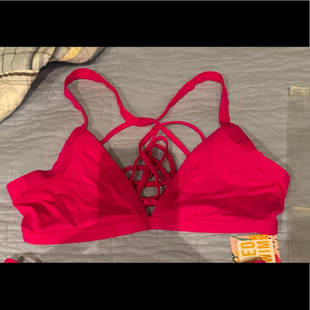 Fleo raspberry sorbet bikini top, XL NWT